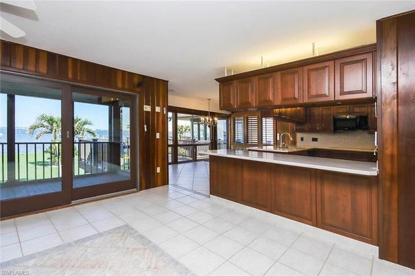Dining room, Interior, Kitchen, Pendant Lights, Water