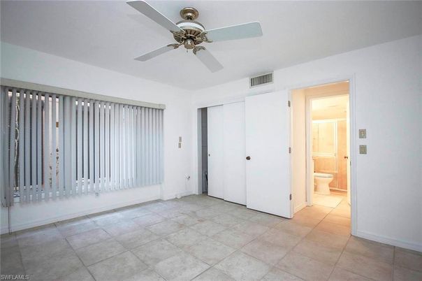Bathroom, Empty room, Interior