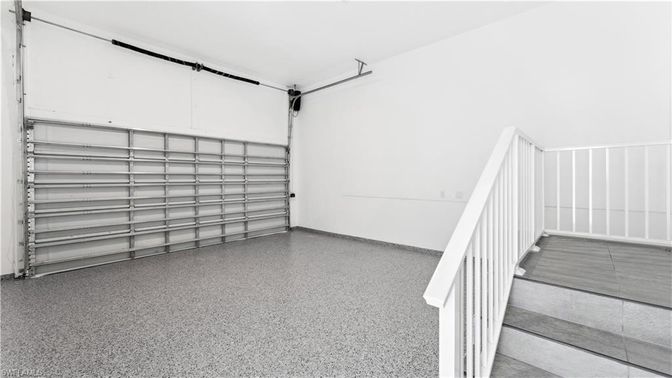 Garage, Interior