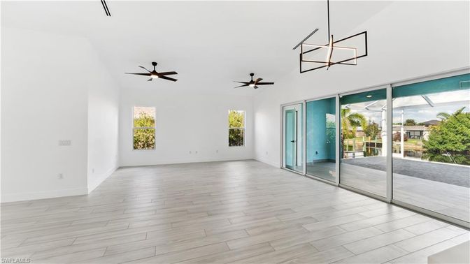 Empty room, Interior, Pendant Lights, Wood Texture Flooring