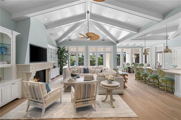 Fireplace, Interior, Living room, Pendant Lights, Recessed Lighting, Wood Texture Flooring