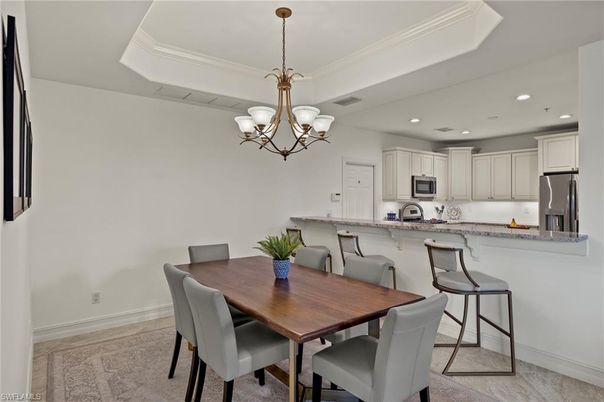 Chandelier, Dining room, Interior, Kitchen, Recessed Lighting, Stainless Steel Appliances
