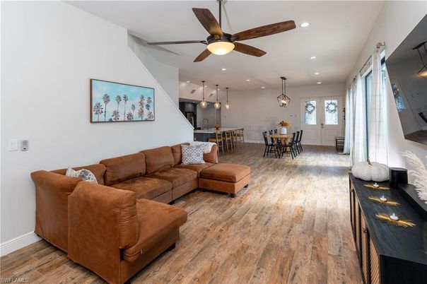 Dining room, Interior, Living room, Pendant Lights, Recessed Lighting, Wood Texture Flooring
