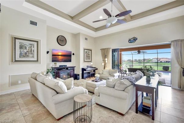 Fireplace, Interior, Living room, Piano, Recessed Lighting