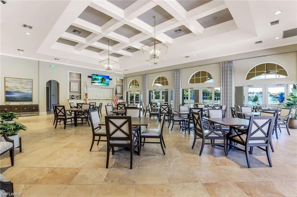 Dining room, Interior, Pendant Lights, Recessed Lighting