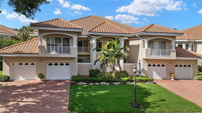 Attached, Exterior, Facade, Mediterranean