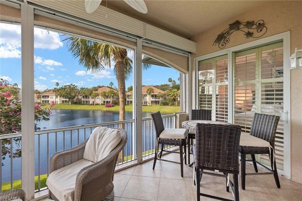 Interior, Sun Room, Water