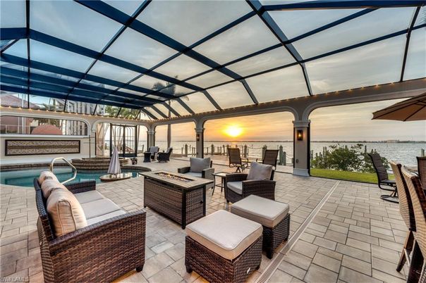 Exterior, Glass Ceilings, Pool, Sun Room