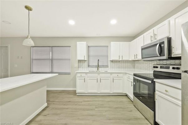 Interior, Kitchen, Pendant Lights, Recessed Lighting, Wood Texture Flooring