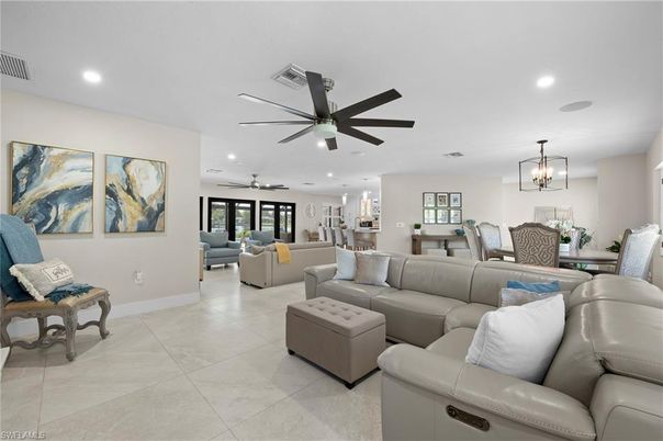 Chandelier, Dining room, Interior, Living room, Recessed Lighting