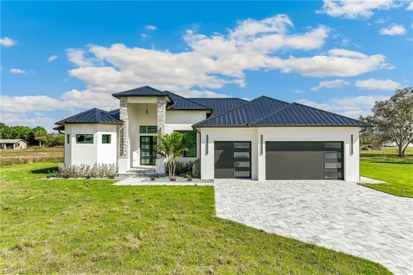 Attached, Backyard, Exterior, Facade, French Provincial