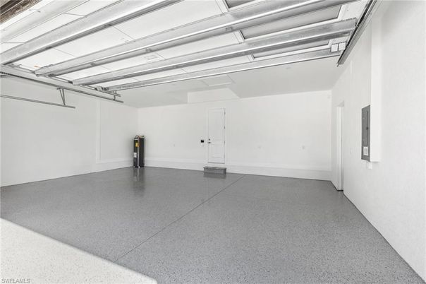 Garage, Interior