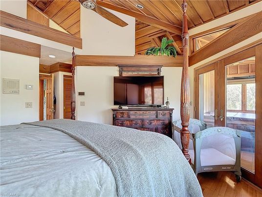 Bedroom, Interior, Recessed Lighting, Wooden Beams, Wooden Ceilings, Wood Texture Flooring