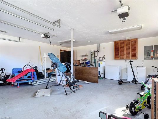 Garage, Interior, Washer