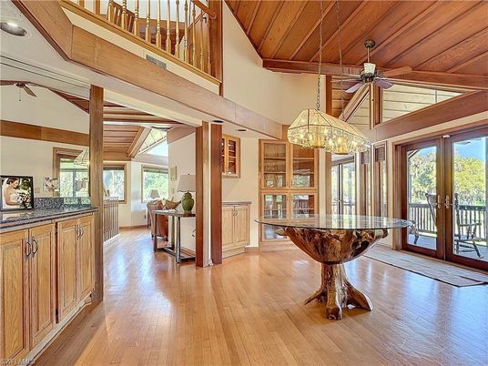 Interior, Pendant Lights, Wooden Beams, Wooden Ceilings, Wood Texture Flooring