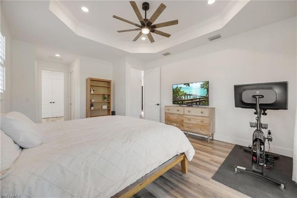Bedroom, Fitness Equipment, Interior, Recessed Lighting, Wood Texture Flooring