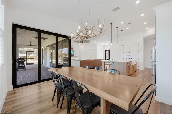 Chandelier, Dining room, Interior, Kitchen, Pendant Lights, Recessed Lighting, Wood Texture Flooring