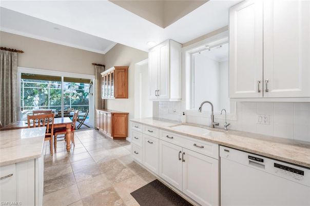 Dining room, Interior, Kitchen, Recessed Lighting