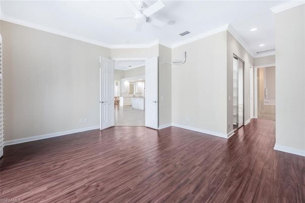 Empty room, Interior, Recessed Lighting, Wood Texture Flooring