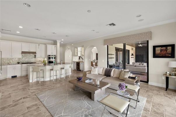 Interior, Kitchen, Living room, Pendant Lights, Recessed Lighting, Stainless Steel Appliances