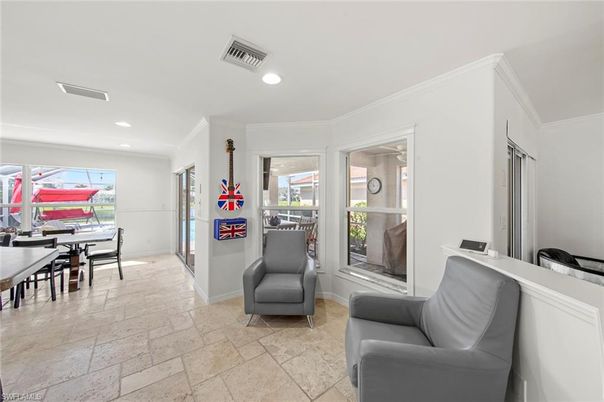 Dining room, Interior, Recessed Lighting