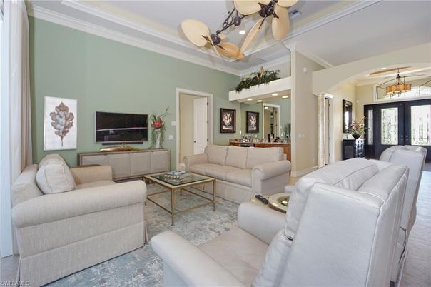 Dining room, Interior, Living room, Pendant Lights, Recessed Lighting