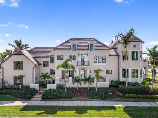 Backyard, Exterior, Facade, French Provincial