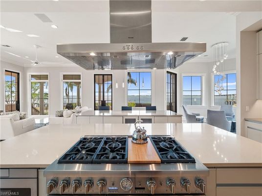 Dining room, Interior, Kitchen, Living room, Pendant Lights, Recessed Lighting, Stainless Steel Appliances