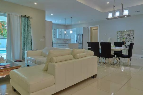 Dining room, Interior, Kitchen, Living room, Pendant Lights, Recessed Lighting