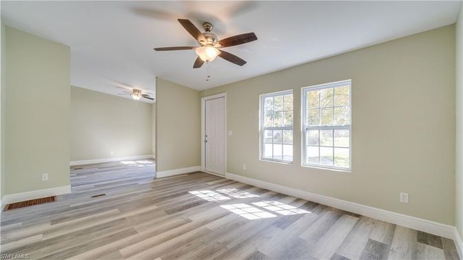 Empty room, Interior, Wood Texture Flooring