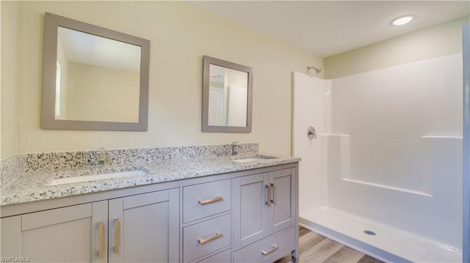 Bathroom, Interior, Recessed Lighting, Wood Texture Flooring