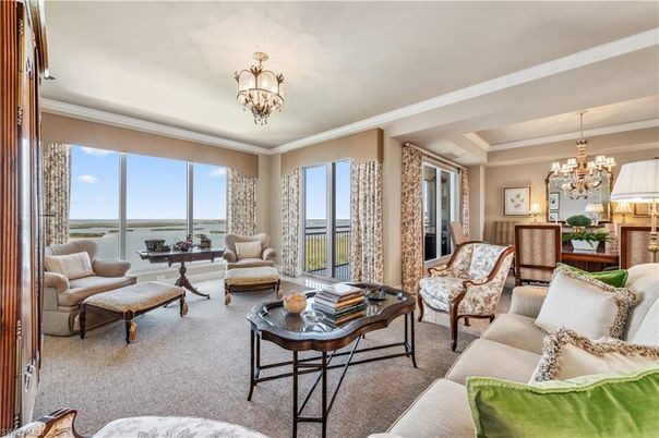 Chandelier, Interior, Living room, Water