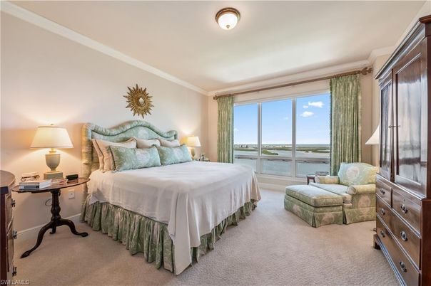 Bedroom, Interior, Water