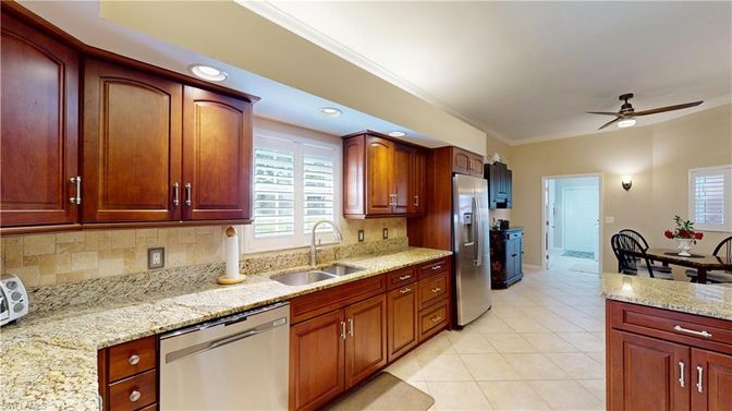 Dining room, Interior, Kitchen, Recessed Lighting, Stainless Steel Appliances