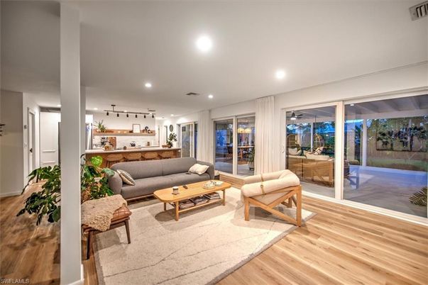 Interior, Living room, Pendant Lights, Recessed Lighting, Wood Texture Flooring