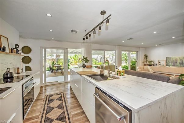 Interior, Kitchen, Living room, Pendant Lights, Recessed Lighting, Stainless Steel Appliances, Wood Texture Flooring