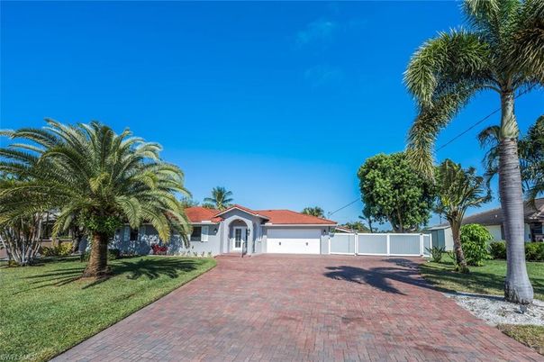 Attached, Backyard, Exterior, Facade, Ranch