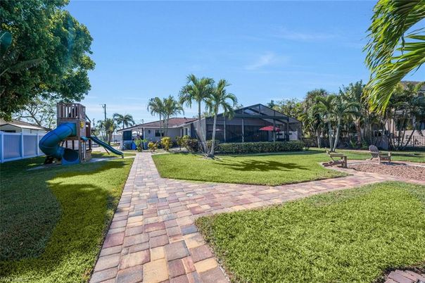 Backyard, Exterior, Playground