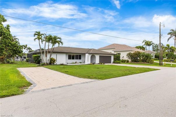Attached, Backyard, Exterior, Facade, Ranch
