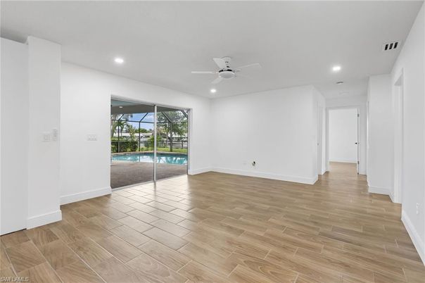 Empty room, Interior, Recessed Lighting, Wood Texture Flooring