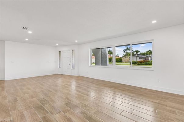 Empty room, Interior, Recessed Lighting, Wood Texture Flooring