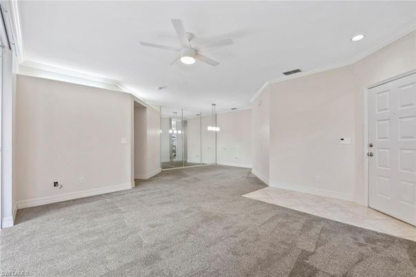 Empty room, Interior, Recessed Lighting