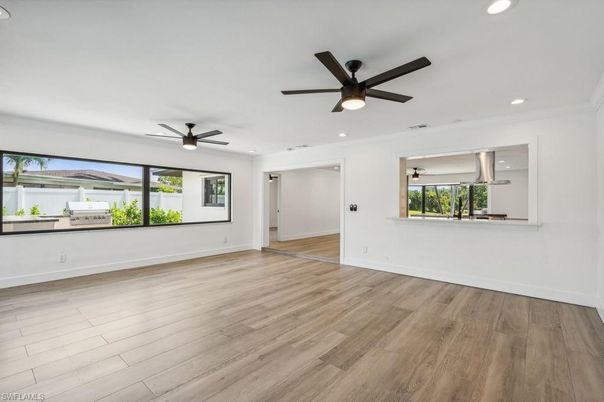Empty room, Interior, Recessed Lighting, Wood Texture Flooring