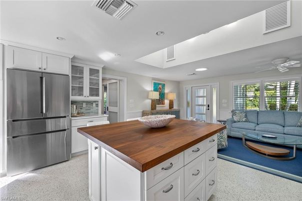 Interior, Kitchen, Living room, Recessed Lighting, Stainless Steel Appliances