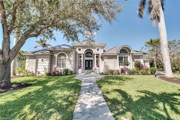 Backyard, Exterior, Facade, Mediterranean