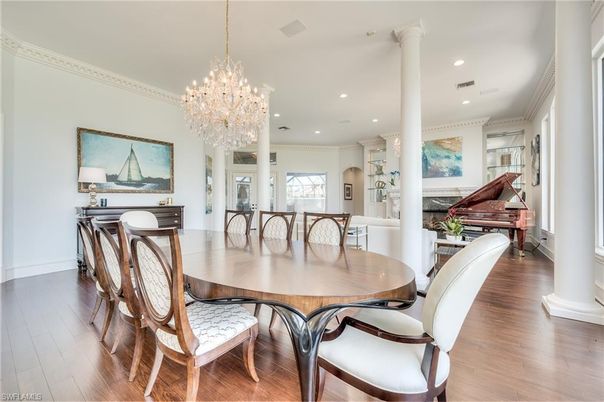 Chandelier, Dining room, Interior, Piano, Recessed Lighting, Wood Texture Flooring