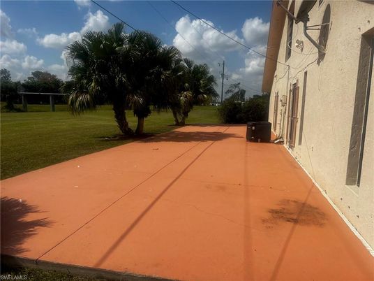 Backyard, Exterior