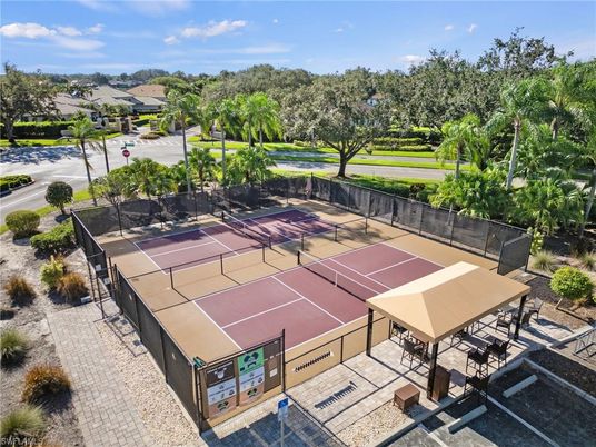 Exterior, Tennis Courts