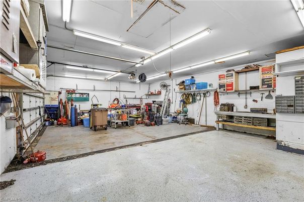 Garage, Interior