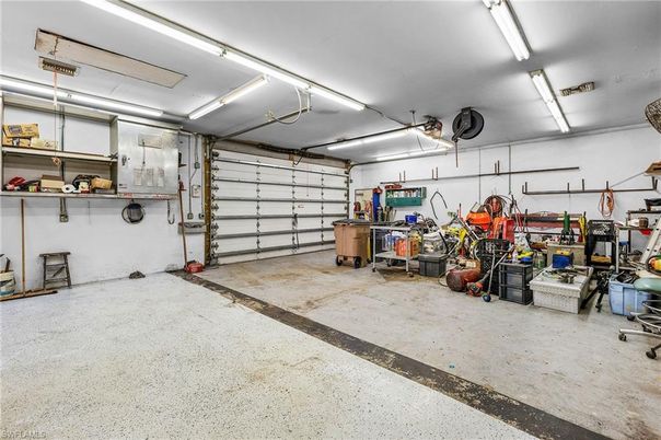 Garage, Interior